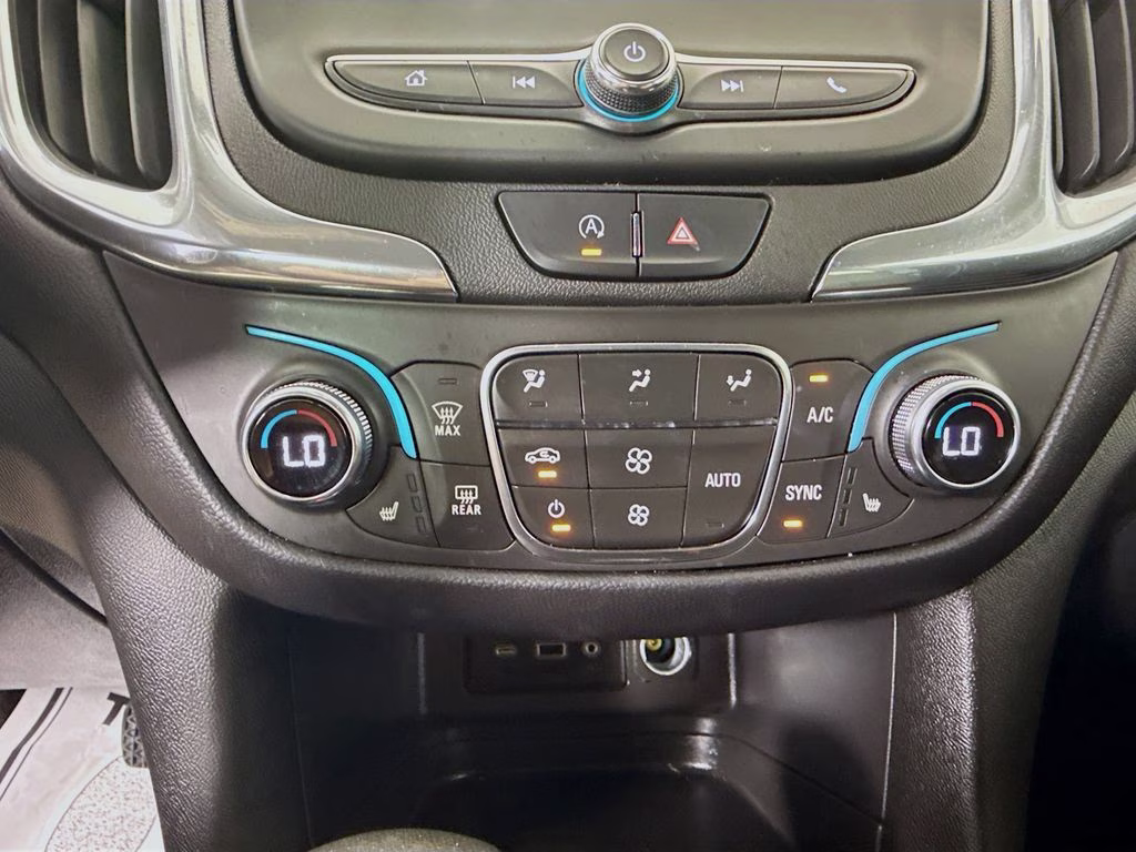 2023 Blue Glow Metallic Chevrolet Equinox LT FWD SUV