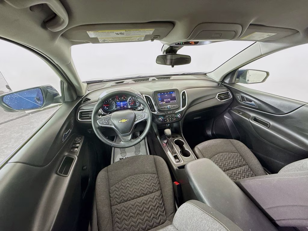 2023 Blue Glow Metallic Chevrolet Equinox LT FWD SUV