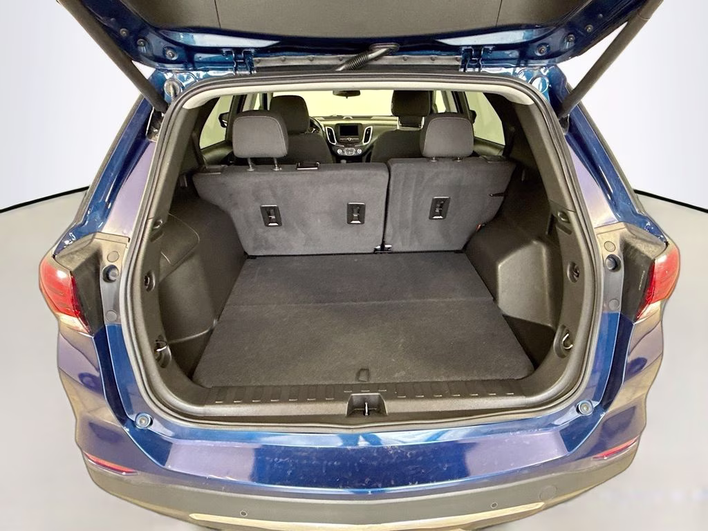 2023 Blue Glow Metallic Chevrolet Equinox LT FWD SUV