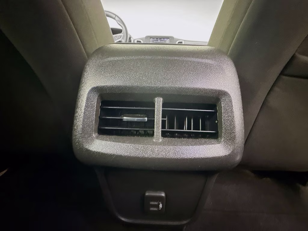 2023 Blue Glow Metallic Chevrolet Equinox LT FWD SUV