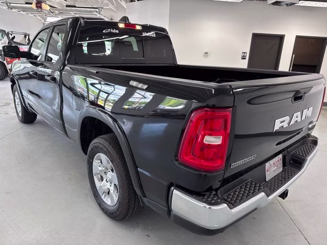 2025 Diamond Black Crystal Pearlcoat Ram 1500 Big Horn 4X4 Truck