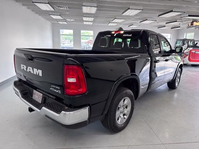 2025 Diamond Black Crystal Pearlcoat Ram 1500 Big Horn 4X4 Truck