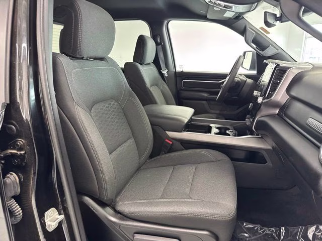 2025 Diamond Black Crystal Pearlcoat Ram 1500 Big Horn 4X4 Truck