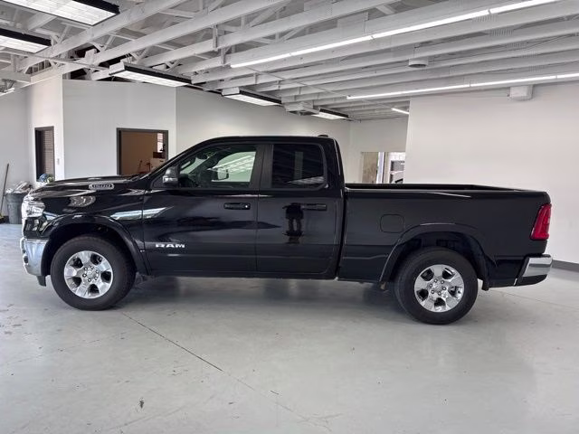 2025 Diamond Black Crystal Pearlcoat Ram 1500 Big Horn 4X4 Truck