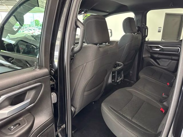 2025 Diamond Black Crystal Pearlcoat Ram 1500 Big Horn 4X4 Truck