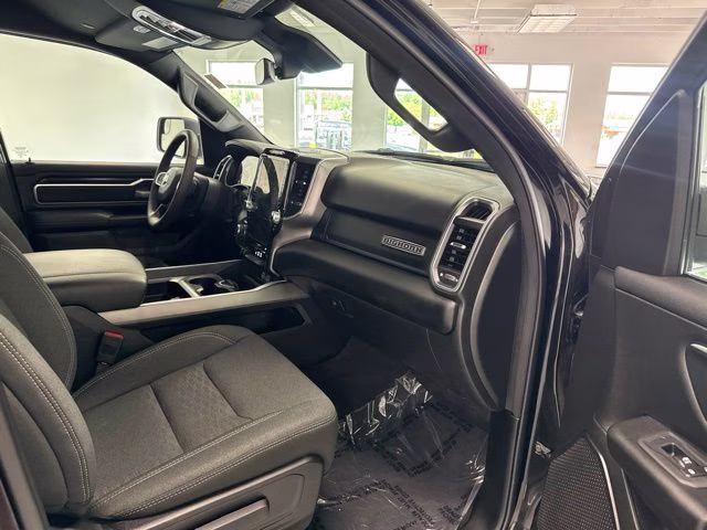 2025 Diamond Black Crystal Pearlcoat Ram 1500 Big Horn 4X4 Truck