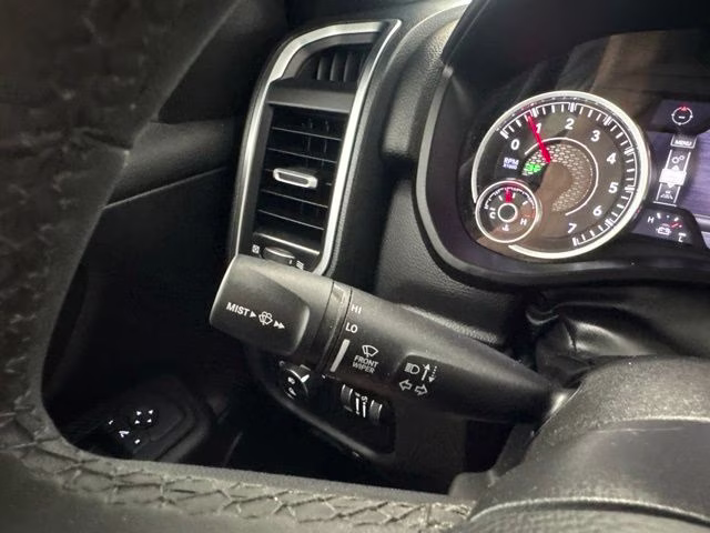 2025 Diamond Black Crystal Pearlcoat Ram 1500 Big Horn 4X4 Truck