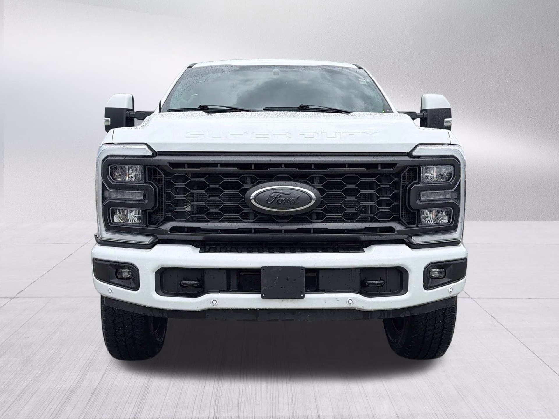 2023 Oxford White Ford Super Duty F-250 SRW Lariat 4X4 Truck