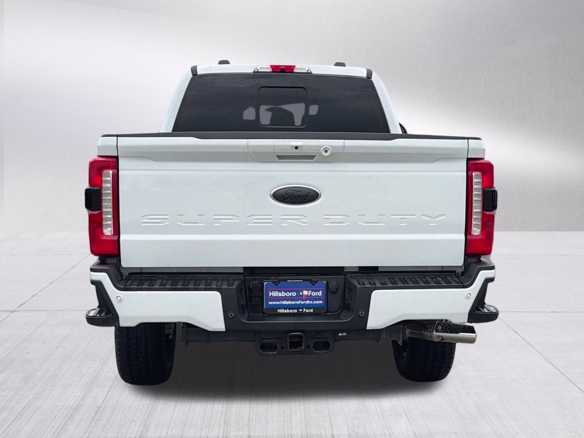 2023 Oxford White Ford Super Duty F-250 SRW Lariat 4X4 Truck