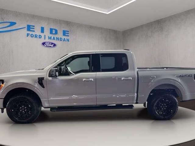 2026 Avalanche Ford F-150 XLT Black Appearance 4X4 Truck