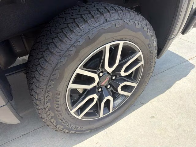 2025 Onyx Black GMC Sierra 1500 AT4 4X4 Truck