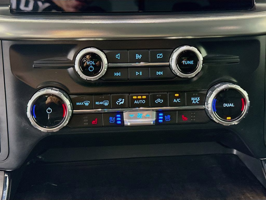2023 Gray Metallic Ford F-150 Lariat 4X4 Truck