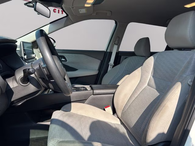 2021 Pearl White Tricoat Nissan Rogue SV AWD SUV