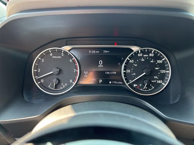 2021 Pearl White Tricoat Nissan Rogue SV AWD SUV