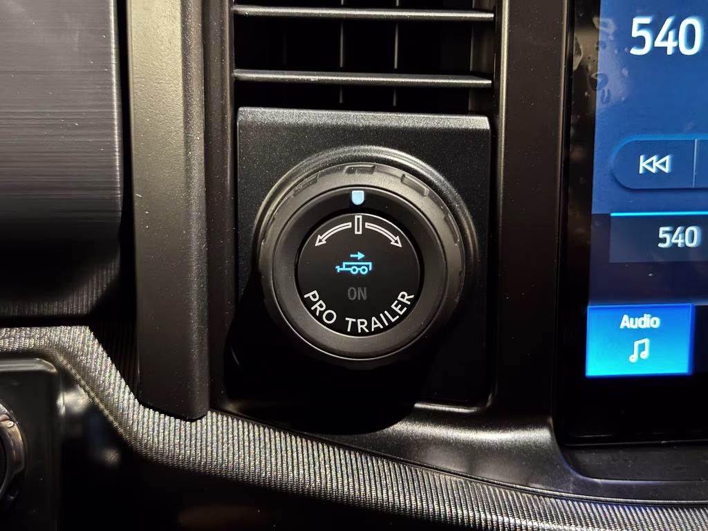 2026 Avalanche Ford F-150 Lariat 4X4 Truck
