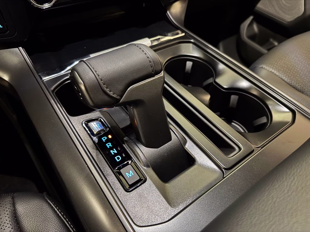 2026 Avalanche Ford F-150 Lariat 4X4 Truck