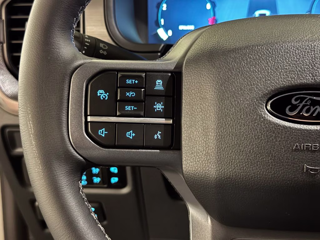 2026 Avalanche Ford F-150 Lariat 4X4 Truck