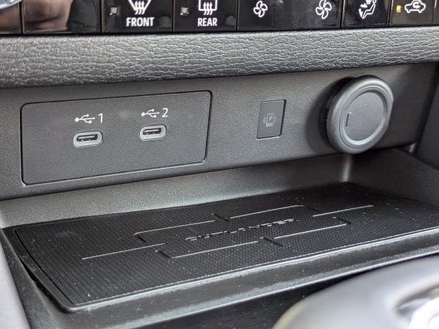 2026 Labrador Black Pearl Mitsubishi Outlander SE FWD SUV