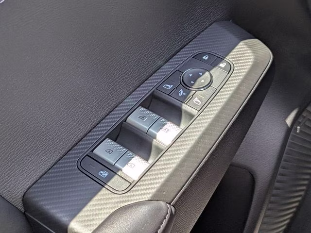 2026 Labrador Black Pearl Mitsubishi Outlander SE FWD SUV