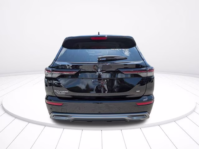 2026 Labrador Black Pearl Mitsubishi Outlander SE FWD SUV