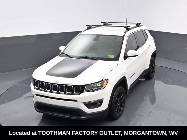 2017 White Clearcoat Jeep Compass Latitude 4X4 SUV