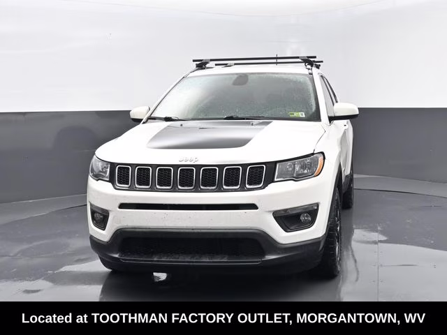 2017 White Clearcoat Jeep Compass Latitude 4X4 SUV