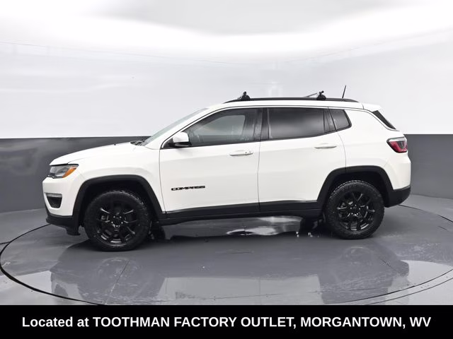 2017 White Clearcoat Jeep Compass Latitude 4X4 SUV
