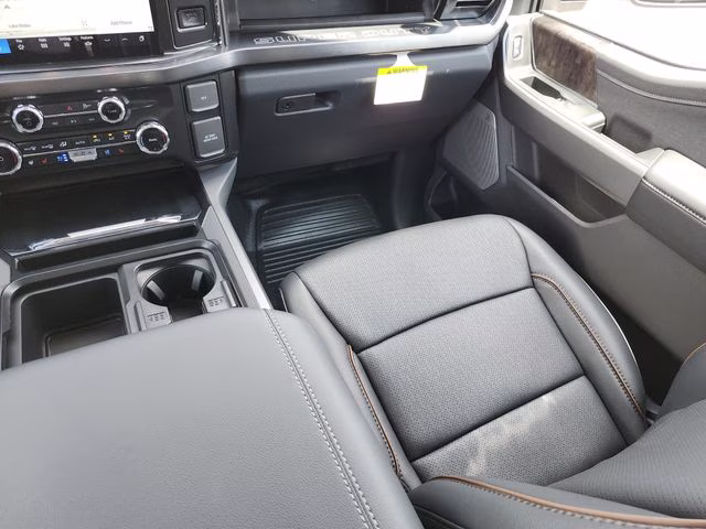 2026 Avalanche Ford Super Duty F-450 DRW Lariat 4X4 Chassis