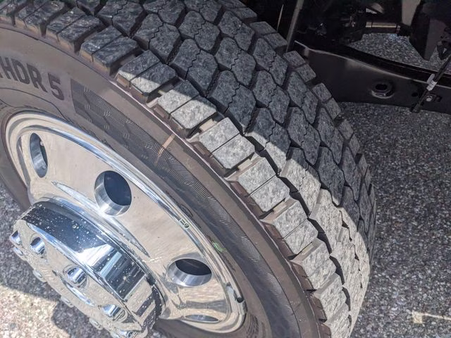 2026 Agate Black Metallic Ford Super Duty F-450 DRW Platinum 4X4 Truck