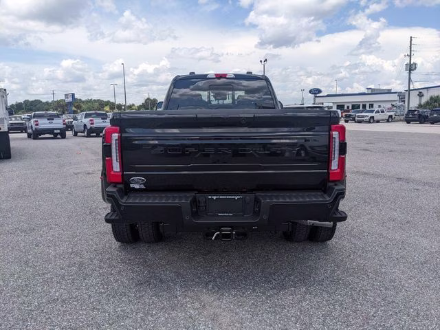 2026 Agate Black Metallic Ford Super Duty F-450 DRW Platinum 4X4 Truck