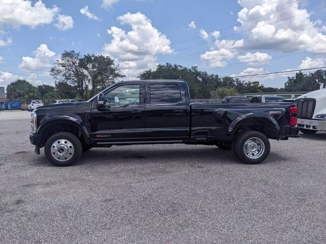 2026 Agate Black Metallic Ford Super Duty F-450 DRW Platinum 4X4 Truck