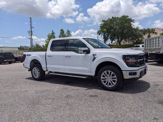 2026 Oxford White Ford F-150 XLT 4X4 Truck