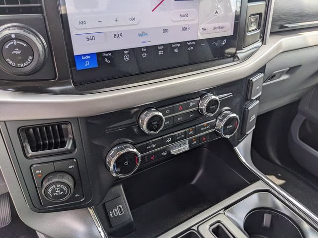 2026 Oxford White Ford F-150 XLT 4X4 Truck