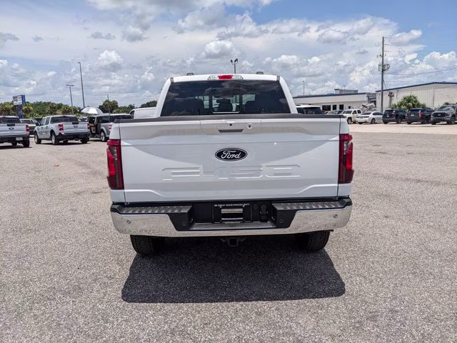2026 Oxford White Ford F-150 XLT 4X4 Truck