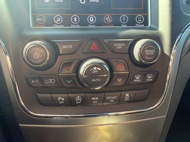 2018 Velvet Red Pearlcoat Jeep Grand Cherokee Altitude 4X4 SUV