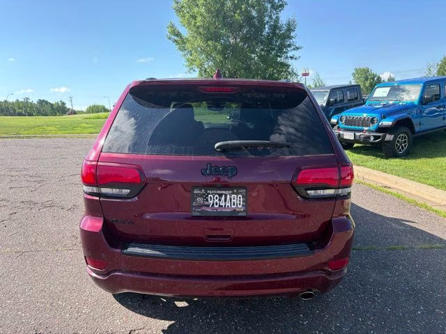 2018 Velvet Red Pearlcoat Jeep Grand Cherokee Altitude 4X4 SUV