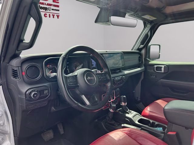 2024 Silver Zynith Clearcoat Jeep Wrangler Rubicon 392 4X4 SUV