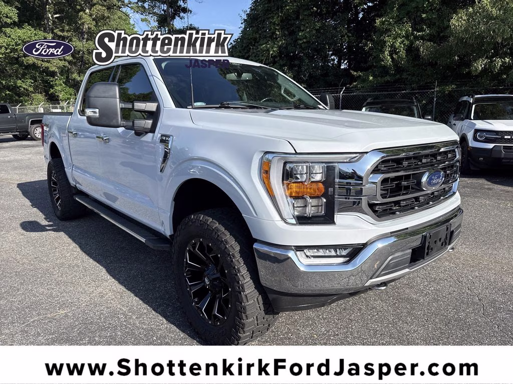 2021 Space White Metallic Ford F-150 XLT 4X4 Truck