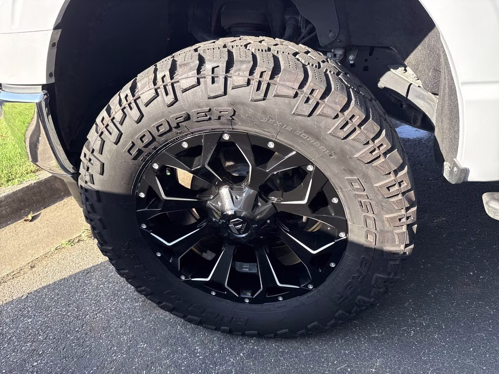 2021 Space White Metallic Ford F-150 XLT 4X4 Truck