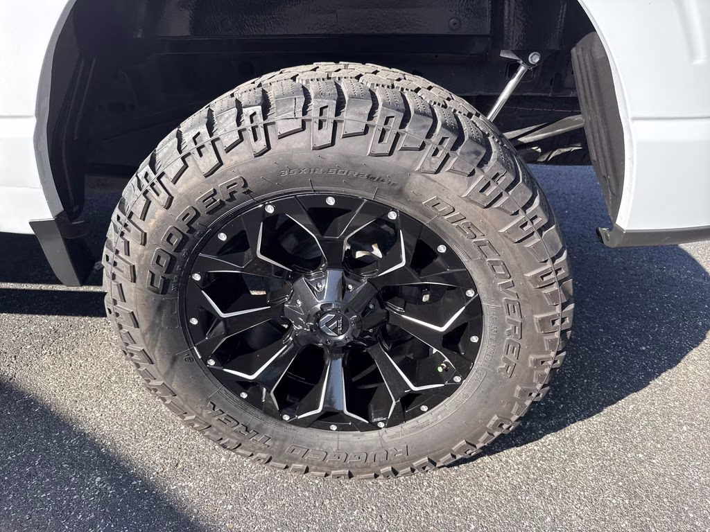 2021 Space White Metallic Ford F-150 XLT 4X4 Truck