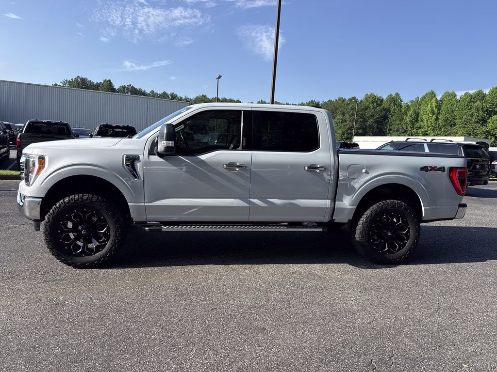 2021 Space White Metallic Ford F-150 XLT 4X4 Truck