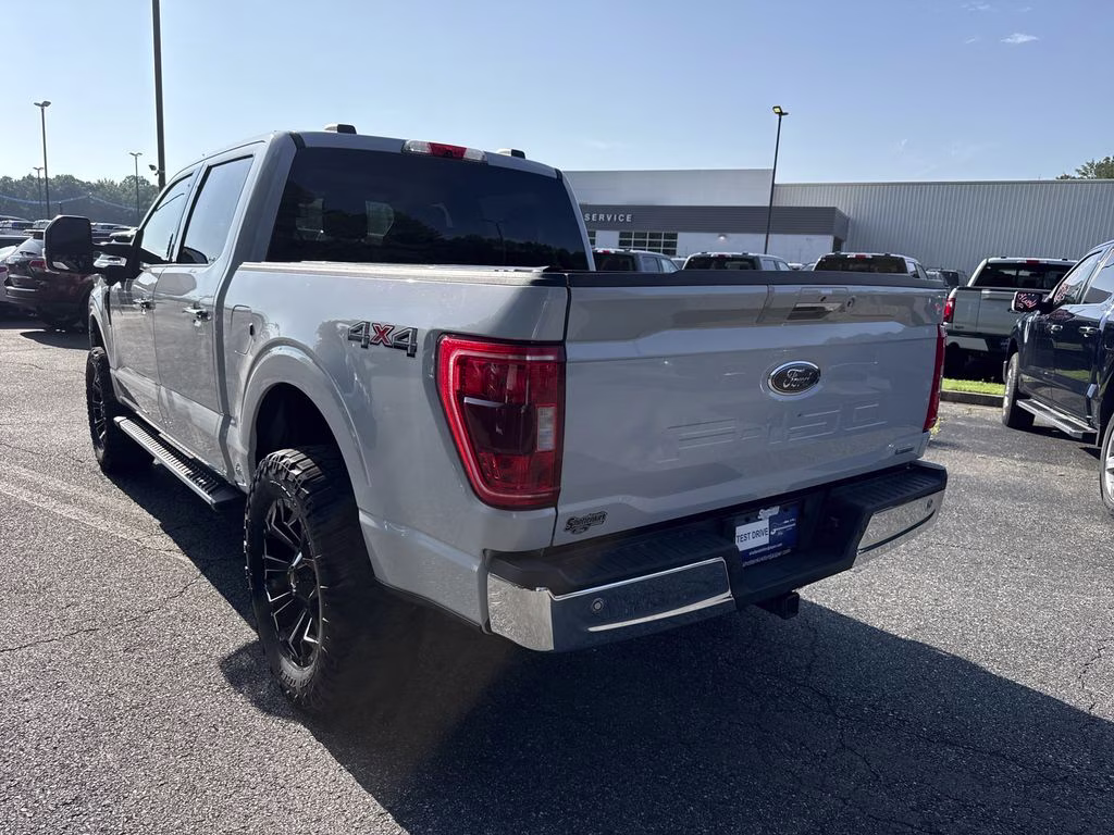 2021 Space White Metallic Ford F-150 XLT 4X4 Truck