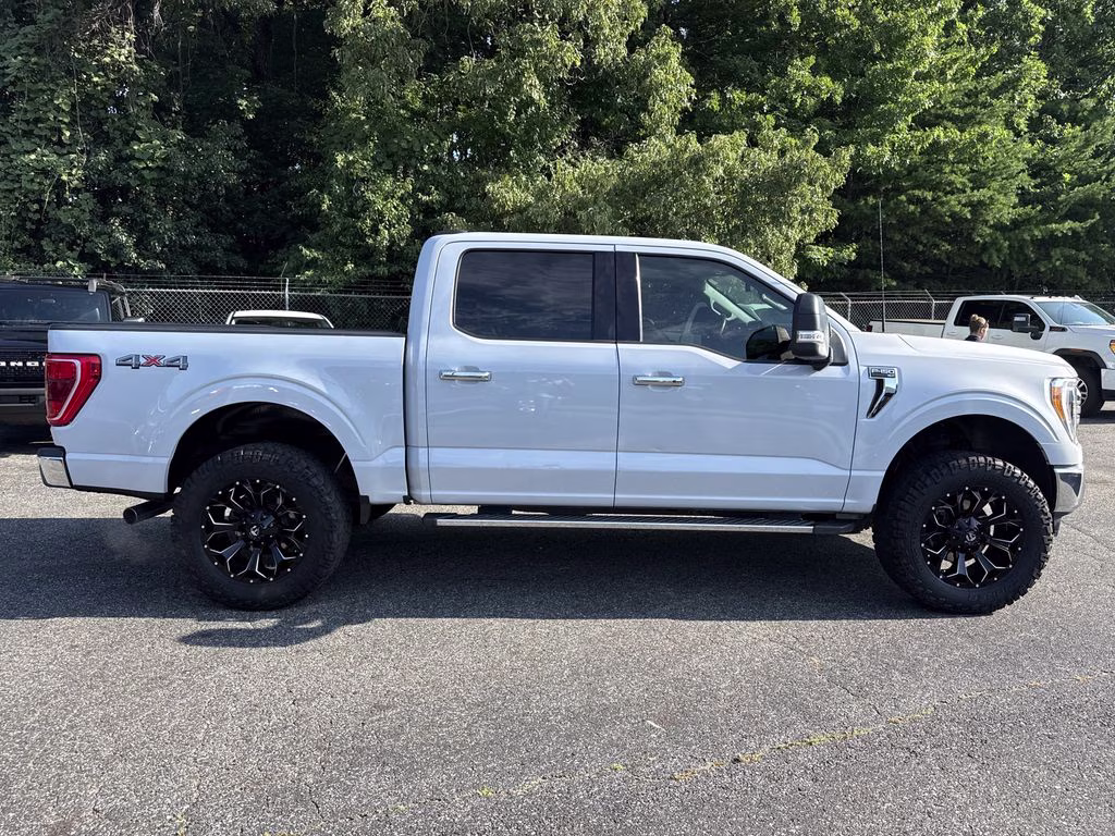 2021 Space White Metallic Ford F-150 XLT 4X4 Truck
