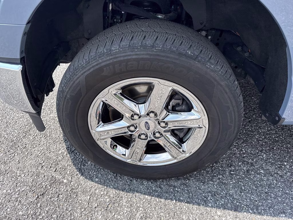 2023 Azure Gray Metallic Ford F-150 Lariat 4X4 Truck
