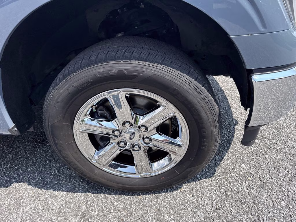 2023 Azure Gray Metallic Ford F-150 Lariat 4X4 Truck