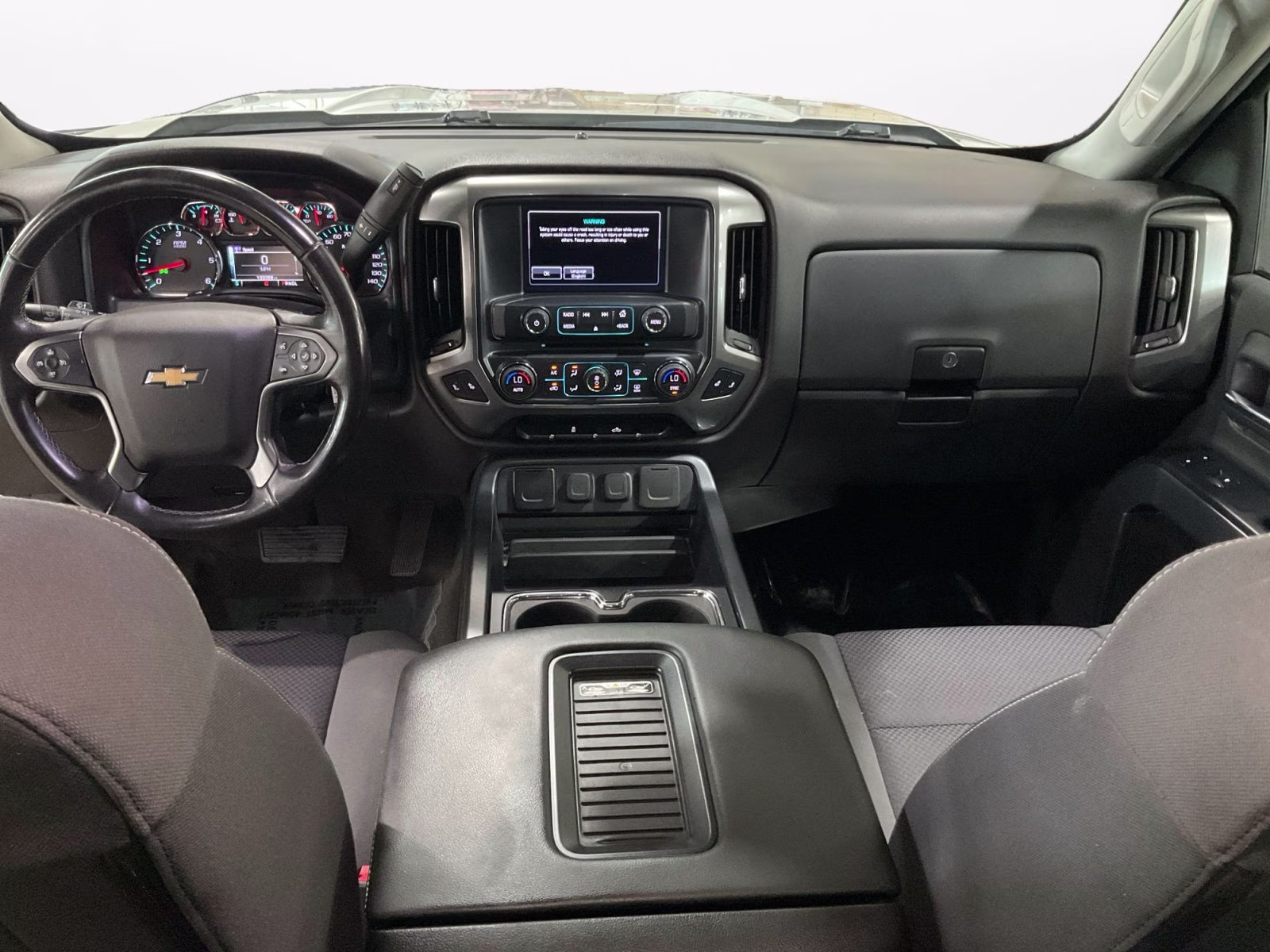 2018 Silver Ice Metallic Chevrolet Silverado 1500 LT 4X4 Truck