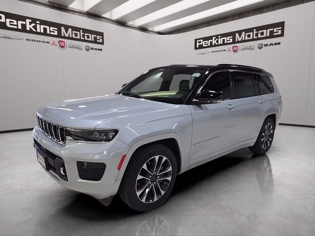 2024 Silver Zynith Jeep Grand Cherokee L Overland 4X4 SUV