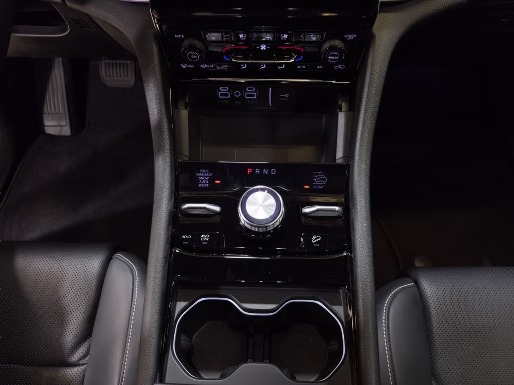 2024 Silver Zynith Jeep Grand Cherokee L Overland 4X4 SUV