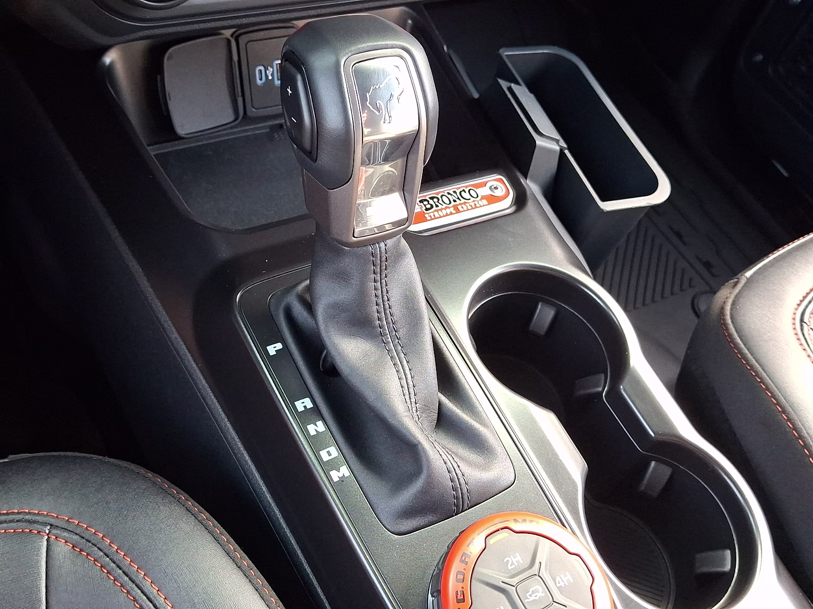 2025 Oxford White - YZ Ford Bronco Stroppe Edition 4X4