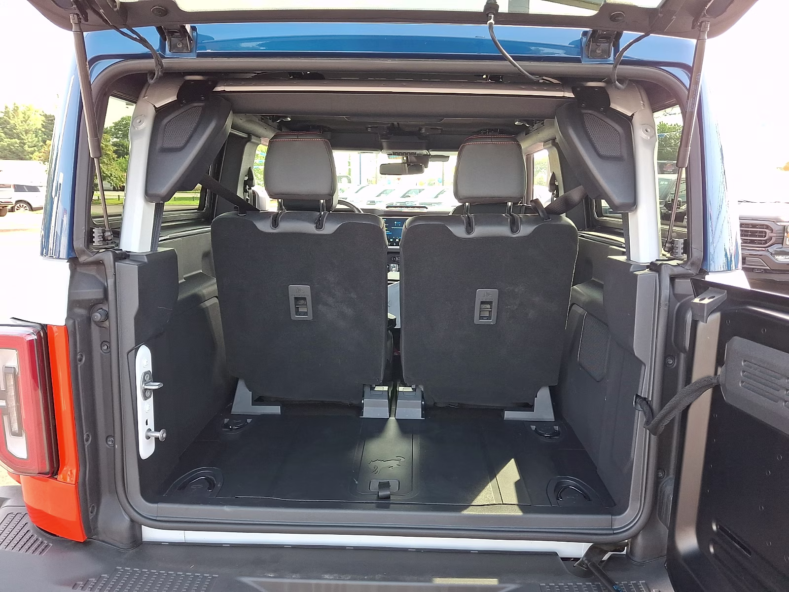 2025 Oxford White - YZ Ford Bronco Stroppe Edition 4X4
